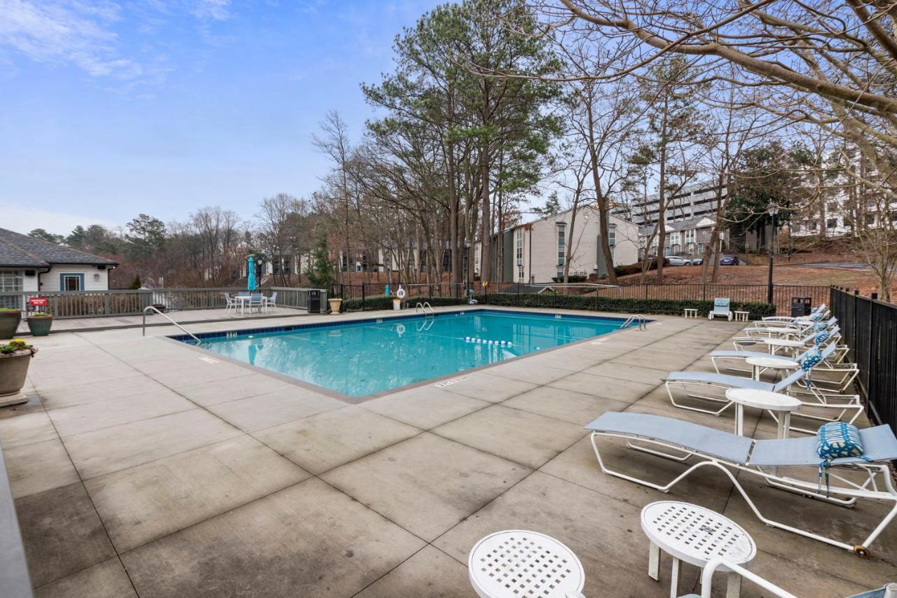 Truist Park Comfort Stays Atlanta Exterior foto